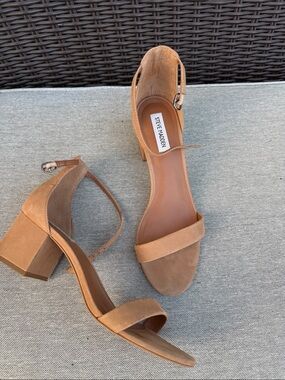 Steve Madden Tan Suede Block Heel Sandals with Ankle Strap Irene